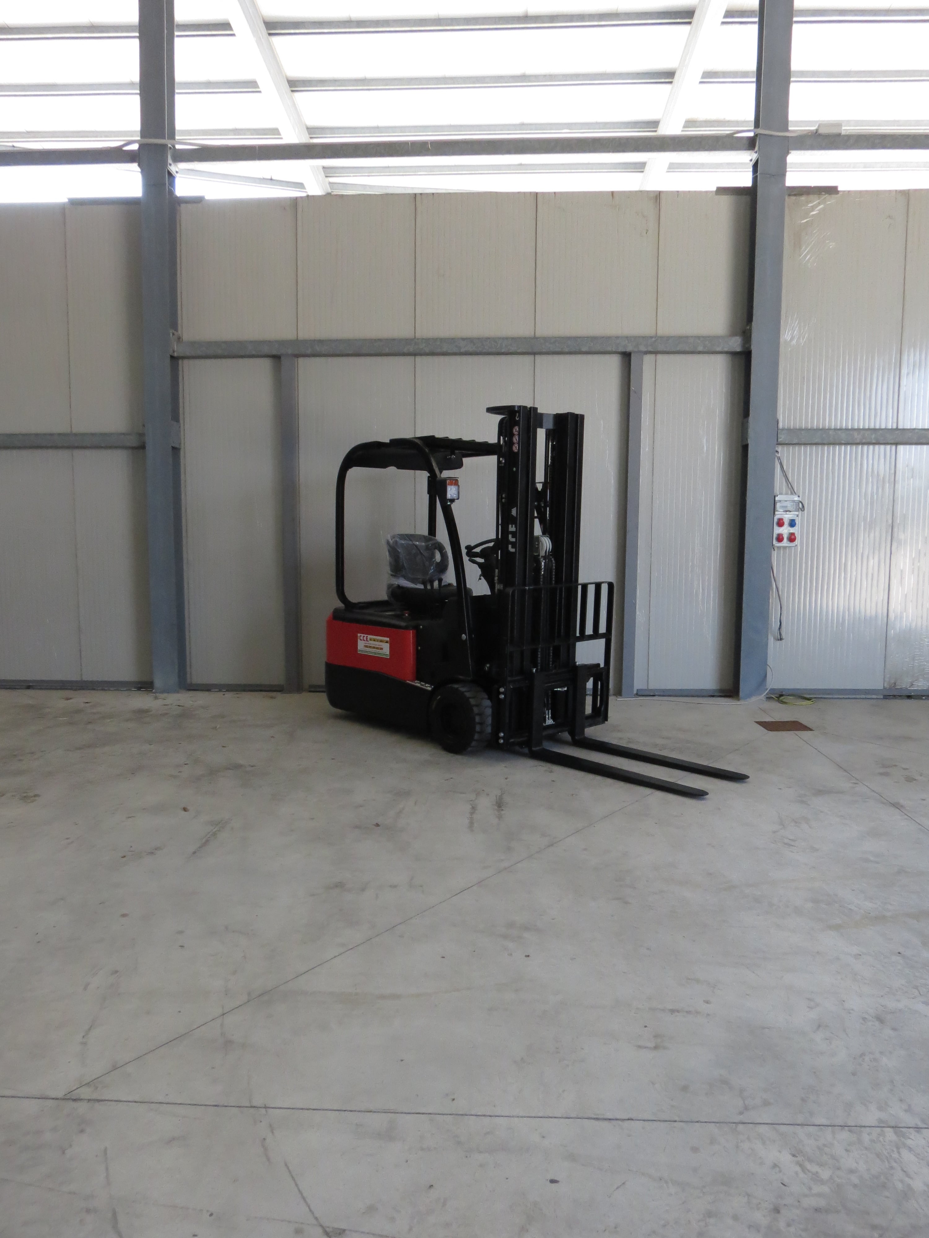 EP EQUIPMENT CPD18TV 